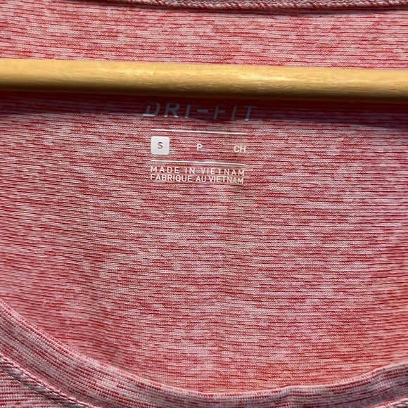 Nike dri fit small - Picture 2 of 4